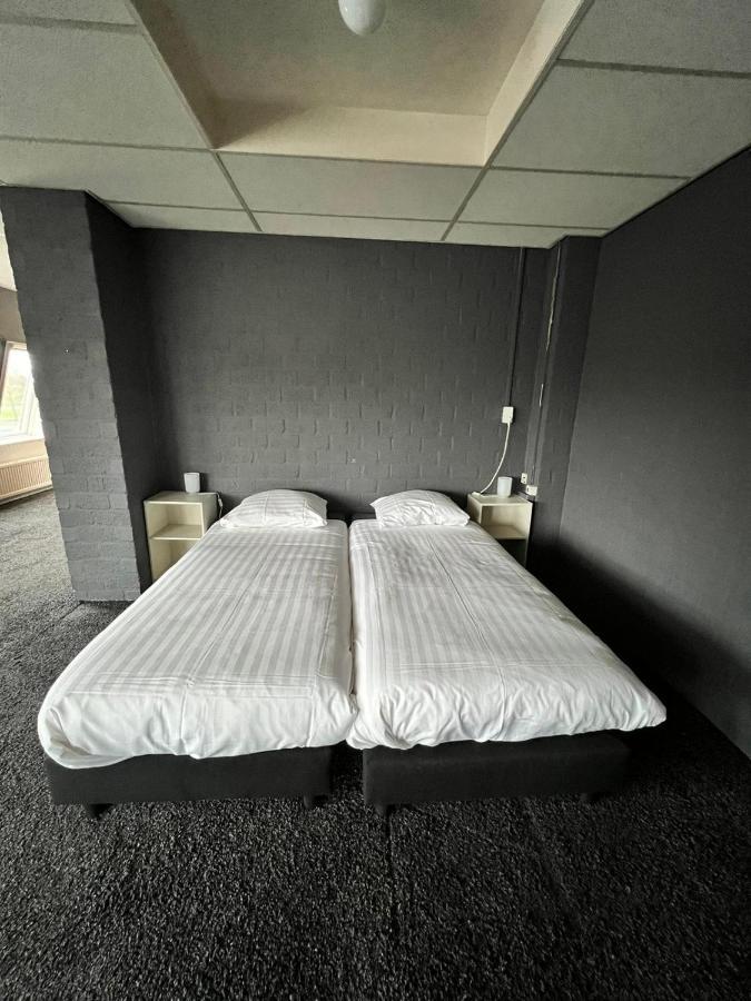 Hotel De Raket Rogat Zewnętrze zdjęcie